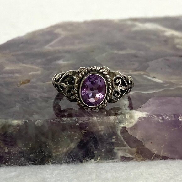 Oxidized Sterling Silver 925 Oval Amethyst Scrollwork Openwork Ring Size 6.75 - Picture 5 of 16